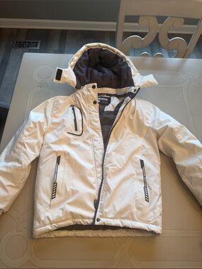 Kids White Hooded Insulated Ski/winter Jacket